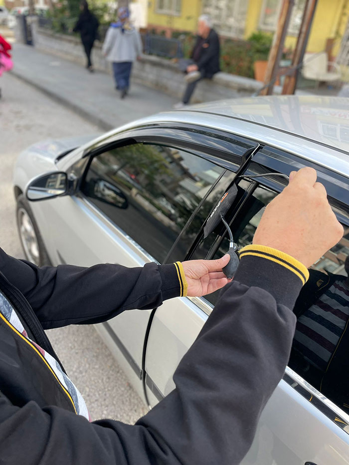 Çekmeköy Oto Kilitçisi